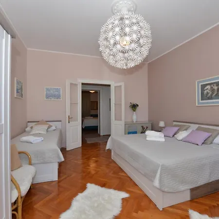 Apartman Nikki Kolovare Beach Zadar Exterior photo